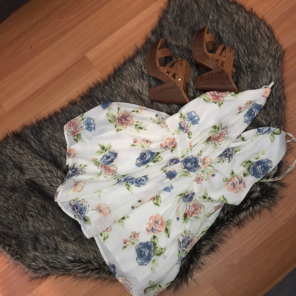 Audrey 3+1 floral ROMPER - Picture 1 of 4